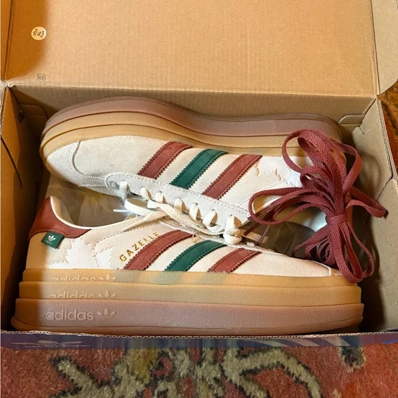 Adidas Originals Gazelle Bold W Maple Leaf Casual Lifestyle Sneakers - Picture 2 of 10